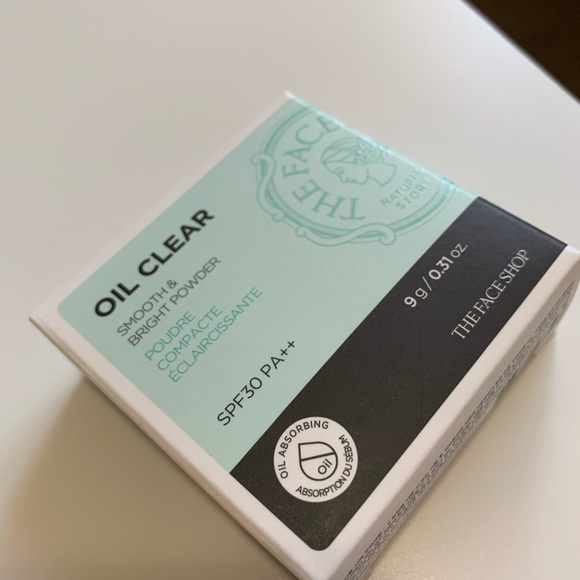 Compact Powder - Picture 3 of 3